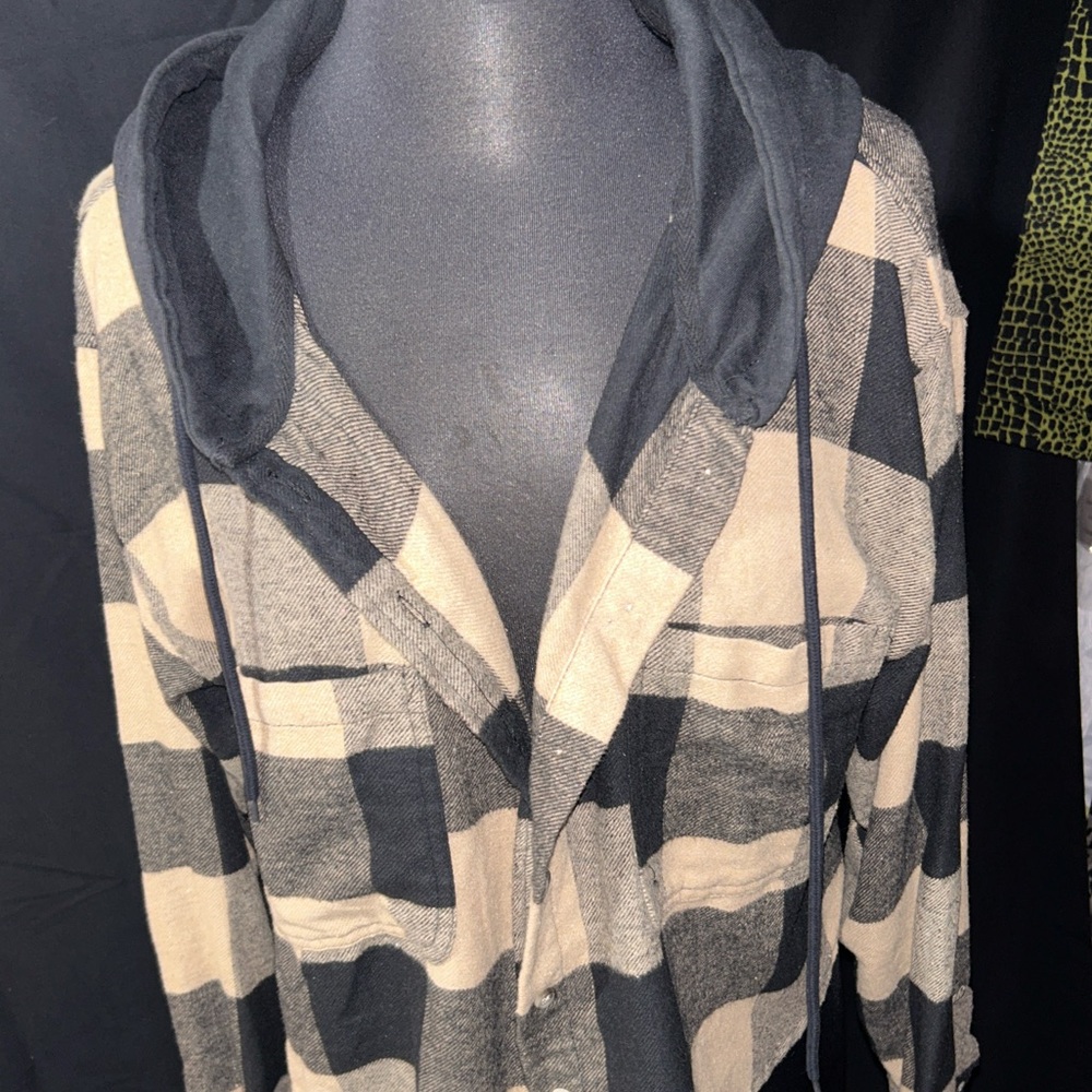 Forever 21 Black and Tan Plaid Hooded Cropped Soft Cardigan